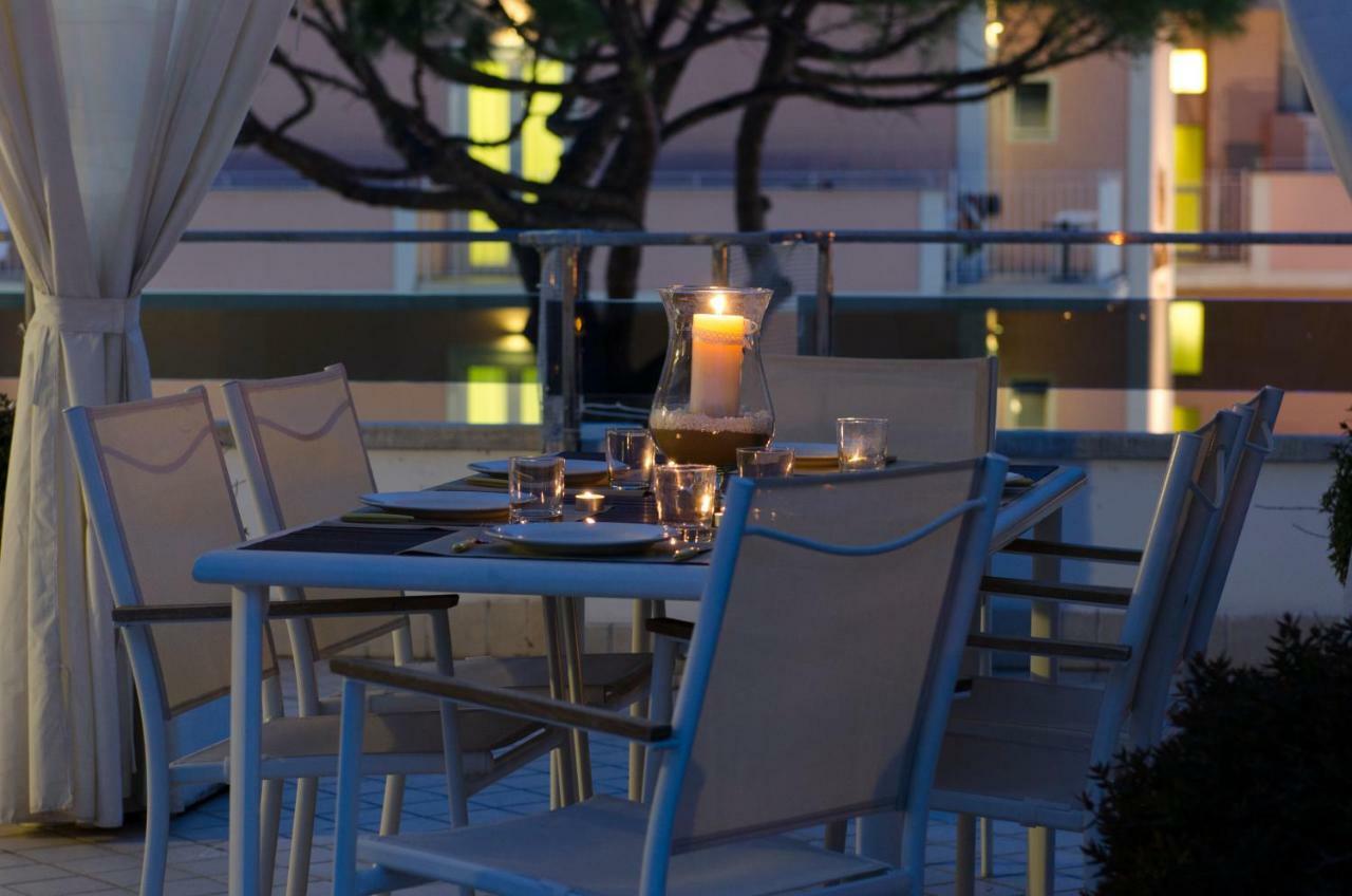 Dante 124 | Appartamenti A Riccione Luaran gambar