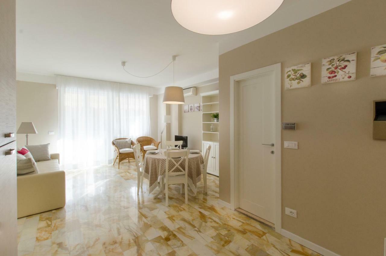 Dante 124 | Appartamenti A Riccione Luaran gambar